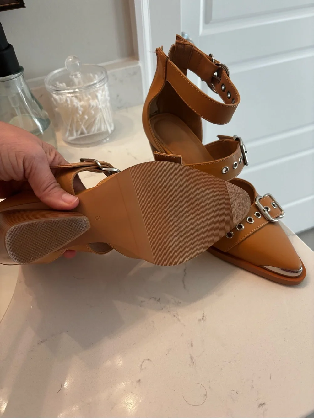 Nude western buckle heel size 6